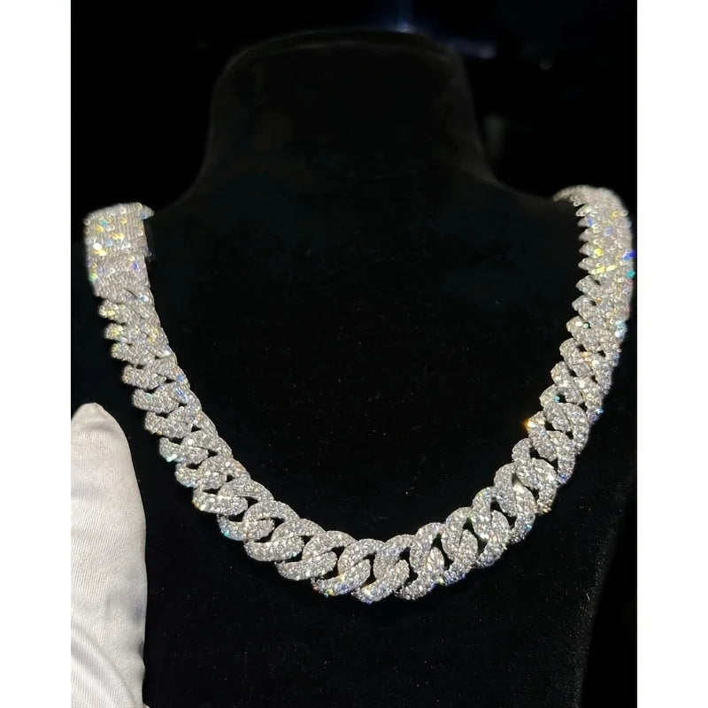 Men’s Cuban Chain Necklace With Moissanite – 18K Gold Plated