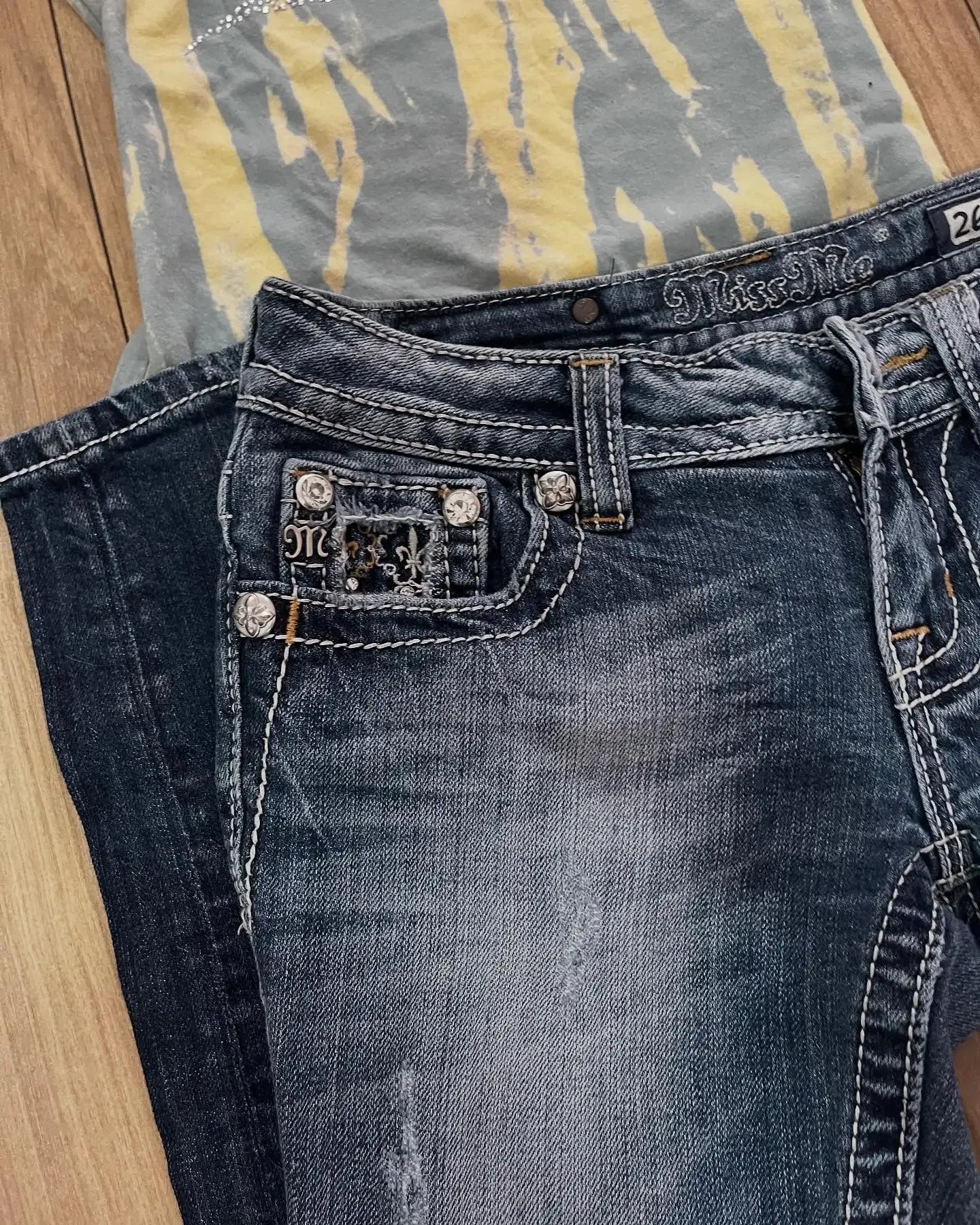 Women’s Y2K Wide Leg Jeans With Embroidered Back Pockets