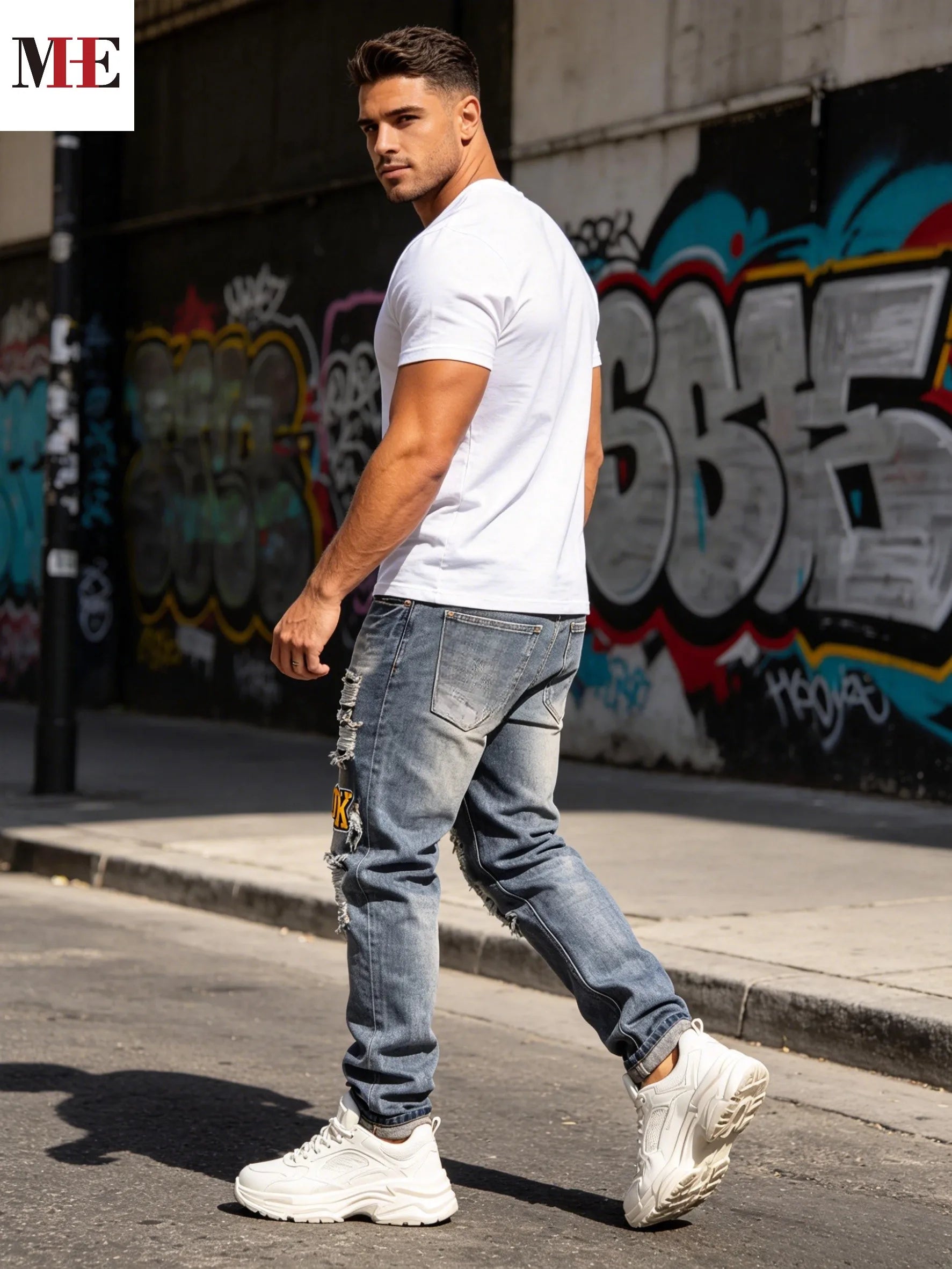 Men's Vintage Slim Jeans With Bear Embroidered Patches
