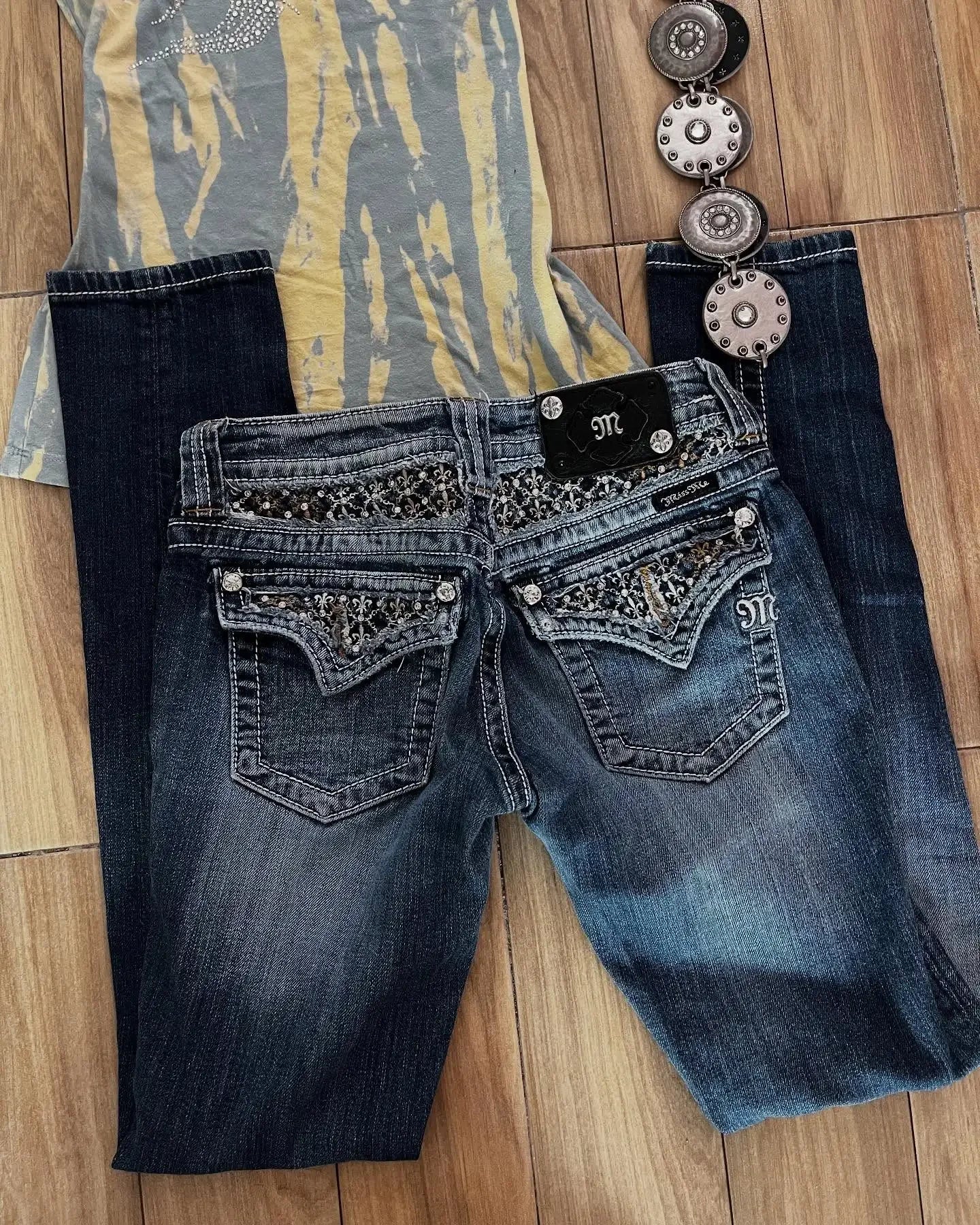 Women’s Y2K Wide Leg Jeans With Embroidered Back Pockets